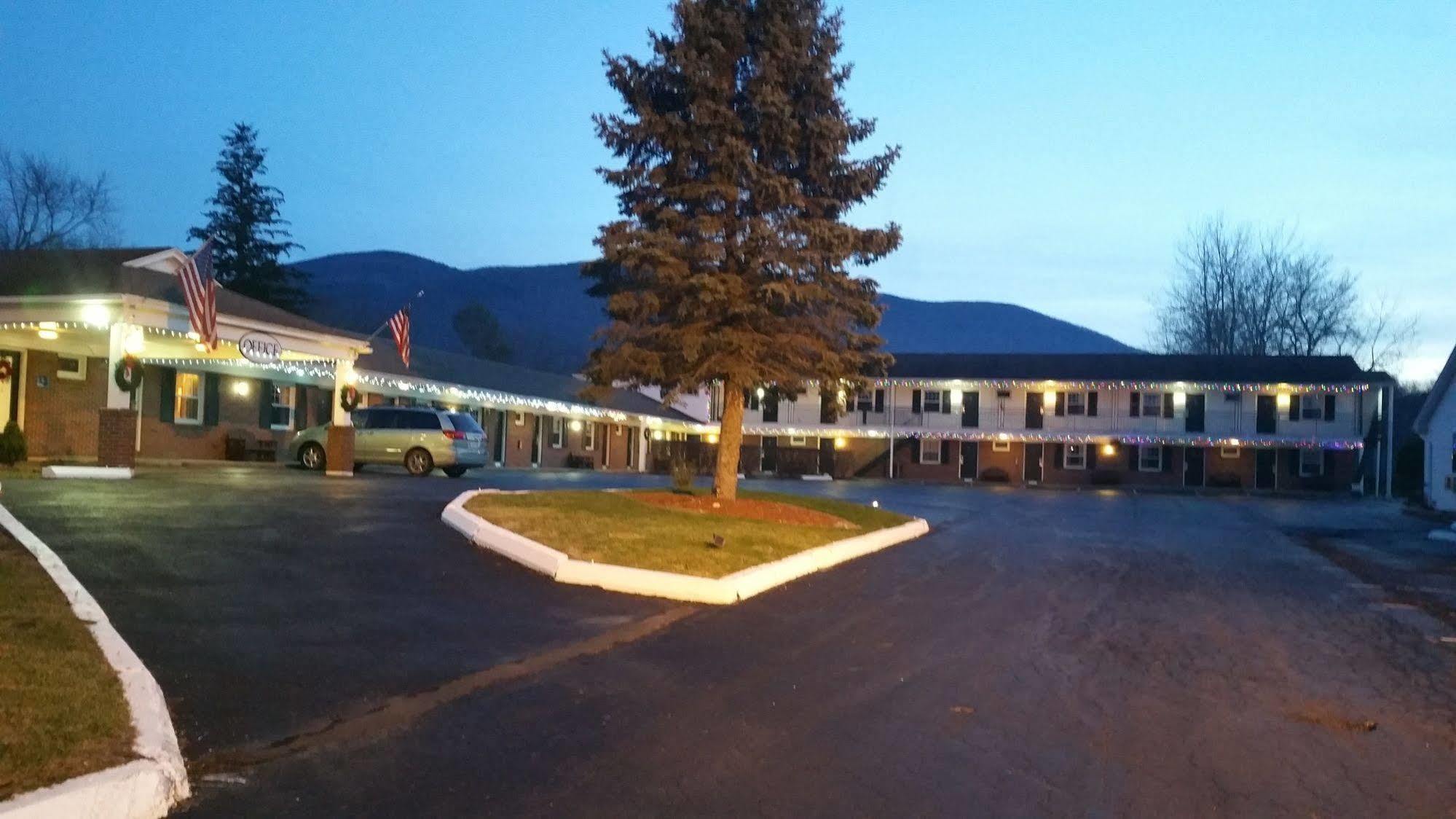 Howard Johnson By Wyndham 3*